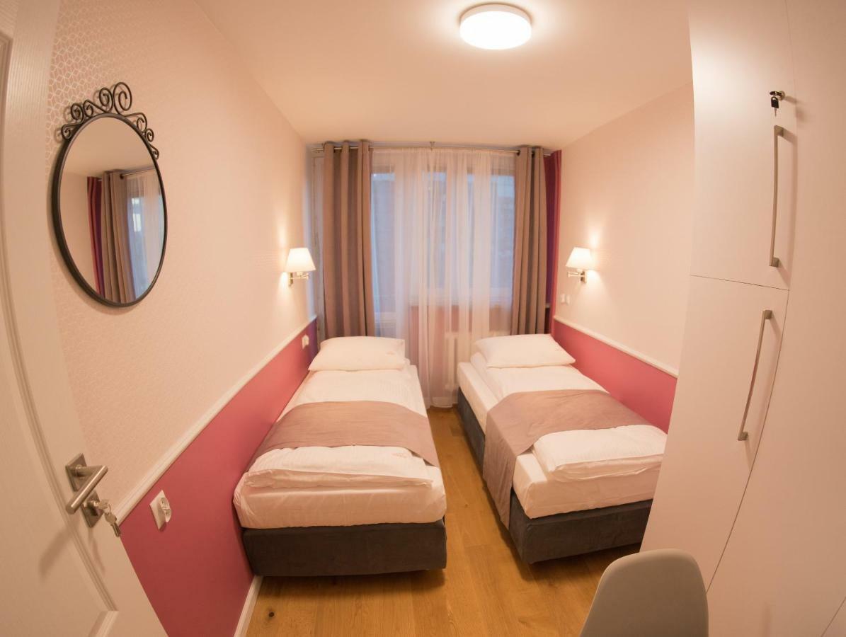 Apartament Hotel Grzybowska 9 وارسو المظهر الخارجي الصورة